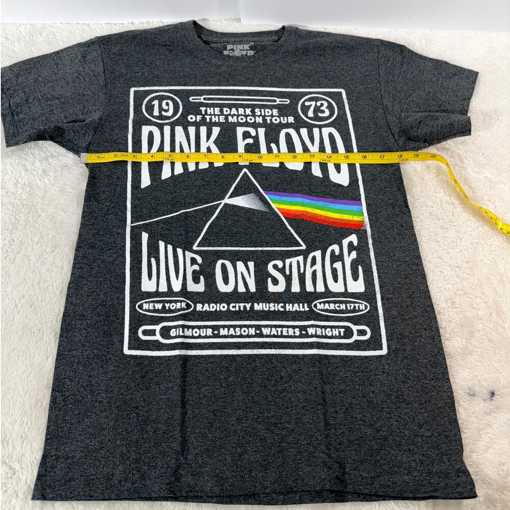 NWOT Pink Floyd Dark Side of the Moon Graphic T-Shirt Size Small